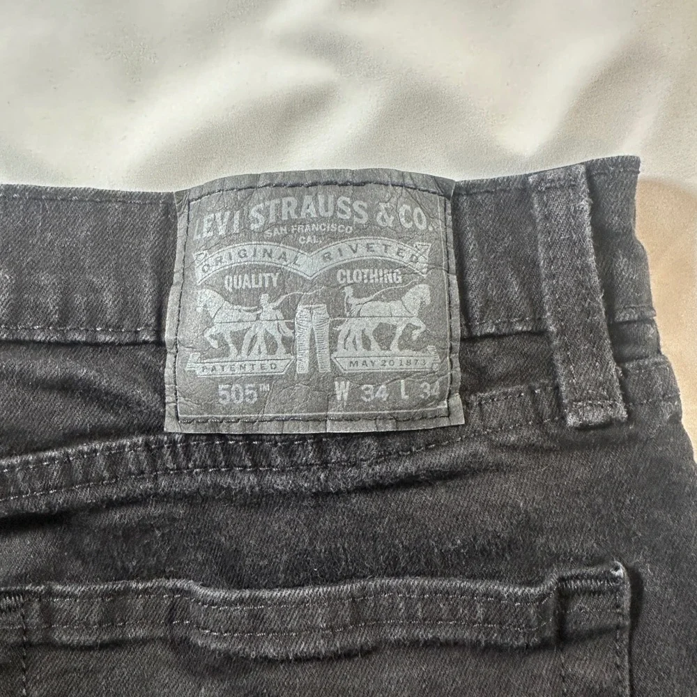 Levis 505 Regular Fit Black Denim‎ Jeans Mens 34x34 Straight Leg 42618